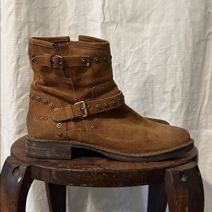 UGG Fabrizia Studs Chestnut Motorcycle Boots size 11